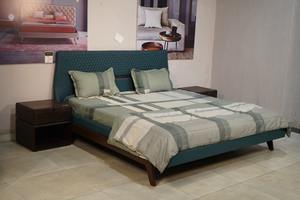 Cama King Size de Lujo Tapizada, Cabecera Moderna Acolchada de Cuero PU/Terciopelo/Tela, Estructura con Recubrimiento en Polvo CRCA - Product Image 6