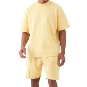 ชุดเซ็ตเสื้อยืดคอกลมแขนสั้นและกางเกงขาสั้นสำหรับผู้ชาย ผ้าระบายอากาศ น้ำหนักเบา เหมาะสำหรับฤดูร้อน สไตล์ลำลองทันสมัย สตรีทแฟชั่น รับผลิตแบบ OEM - Product Image 3
