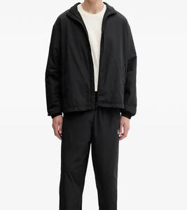 เสื้อแจ็คเก็ตกันลมแบบมีซิปปักโลโก้สไตล์เรโทร ทำจากไนลอน สำหรับผู้ชาย เหมาะสำหรับกิจกรรมกลางแจ้ง - Product Image 3