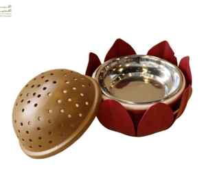 Quemador de Incienso Decorativo con Forma de Loto, Porta Incienso de Metal Azul Grisáceo con Tapa Perforada de Bronce - Product Image 4