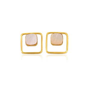 Boucles d'oreilles pendantes en laiton plaqué or avec nacre naturelle, bijoux tendance faits à la main pour femmes - Product Image 1