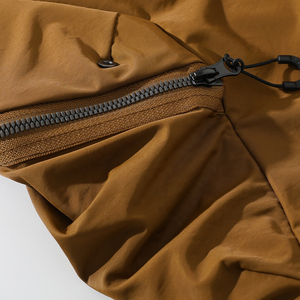 Shorts cargo noirs pour hommes, taille élastique, séchage rapide, fermetures éclair, style décontracté, longueur bermuda, couleur unie, tissu tissé - Product Image 6