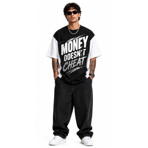 Camiseta Oversize para Hombre en Contraste Blanco y Negro, Manga Corta, Cuello Redondo, Diseño con Letras Impresas, Estilo Urbano, Camiseta con Relieve - Product Image 2