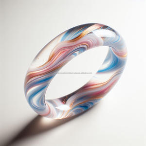 Bracelet en résine fabriqué à la main Bijoux tribaux exquis pour femmes Design sophistiqué Composition légère et mode - Product Image 3