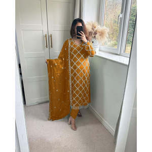 Vestidos de Noche Elegantes con Top, Falda y Dupatta para Fiestas - Product Image 5