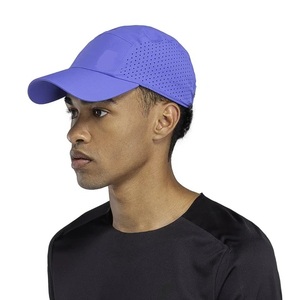Nueva llegada, gorra deportiva al por mayor con logotipo personalizado, 5 paneles, nailon, sin estructura, impermeable, con orificios cortados a láser, gorra para correr, hecha en Bangladesh - Product Image 5
