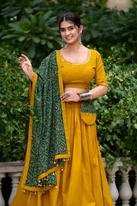 Lehenga Choli en coton noir uni pour femmes avec détails Gota Patti - Product Image 4