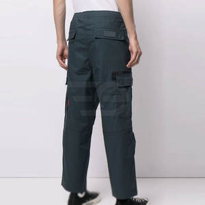 Pantalones de trabajo de alta visibilidad con franjas reflectantes y múltiples bolsillos para construcción, trabajo en carreteras y seguridad en fábricas - Product Image 4