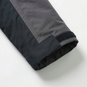 Veste technique à capuche gris foncé |   Veste d'extérieur imperméable multi-poches |   Veste réfléchissante de style streetwear |   Fabricant OEM personnalisé - Product Image 6