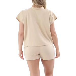 Nouvelle conception Ensemble deux pièces pour femme en coton, coupe régulière, crop top et short au-dessus du genou, écologique, respirant, décontracté, service OEM - Product Image 4