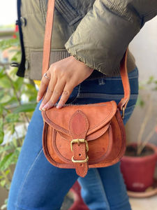 กระเป๋าถือหนังแพะแท้ ดีไซน์ทันสมัย ขนาด 5*7 นิ้ว สะพายไหล่ - Product Image 4