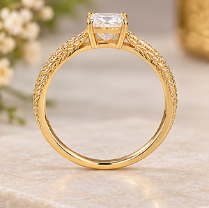 Anillo de Moissanita Cuadrada de Oro de 14K, Anillo de Boda Floral Vintage, Anillo de Compromiso de Lujo con Corte Princesa - Product Image 4