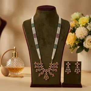 Magnifique collier Polki de haute qualité avec finition dorée et ensemble de boucles d'oreilles pour femmes, bijoux de créateur pour les mariages - Product Image 1