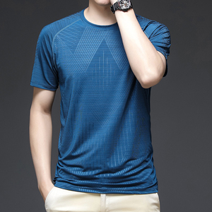 เสื้อยืดคอกลมแขนสั้นผู้ชาย พรีเมียม ผ้าฝ้าย 100% เรียบง่าย สวมใส่สบาย ระบายอากาศดี เหมาะสำหรับใส่ในชีวิตประจำวันช่วงฤดูร้อน รับผลิตแบบ OEM - Product Image 5