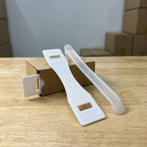 Poignée de boîte en carton en plastique PP blanc durable et écologique avec couvercle de protection transparent et transport facile - Product Image 3