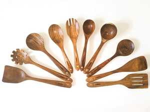 Juego de Utensilios de Madera Mortok de 9 Piezas, Tallados a Mano, Ecológicos, Aptos para Lavavajillas, Ligeros, Cucharas, Espátulas, Tenedores, Herramientas de Cocina - Product Image 3
