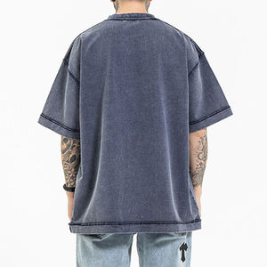 เสื้อยืดคอกลมแขนสั้นสีดำสำหรับผู้ชาย ทรงปกติ ผ้าเจอร์ซีย์ถัก แห้งเร็ว สไตล์ลำลอง สีพื้น ดีไซน์เรียบง่าย - Product Image 5