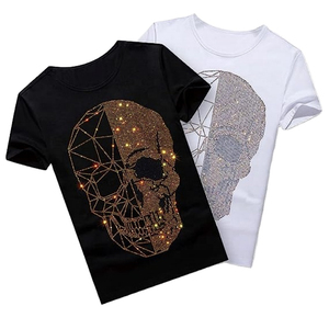 เสื้อยืดแขนสั้นผู้ชาย ลายหัวกะโหลกประดับเพชร คอกลม ทรงปกติ สไตล์สตรีท ผ้าคอตตอนเจอร์ซีย์ 100% ผ้าฝ้ายประดับเพชร - Product Image 1
