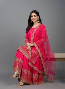 Costume Anarkali traditionnel pour femmes avec dupatta brodé, coupe ample, longueur au sol, bleu marine, broderies dorées, style indien pakistanais - Product Image 4