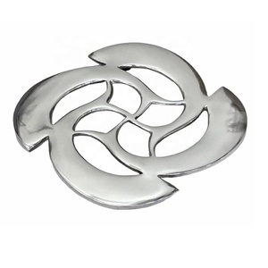 Hot Dish Potholder Cast Metal Fish Trivet Dining Table Kitchen Countertop Protector Heat Resistant Teapot Tray Home Tea - Product Image 1