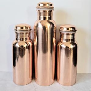 Juego de 3 botellas de agua con acabado de cobre simple, ideales para escuelas, oficinas, habitaciones del hogar y uso diario, procedentes de la India. - Product Image 1