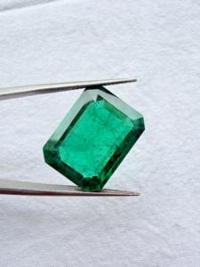 Pierre précieuse synthétique émeraude couleur naturelle faite à la main de qualité supérieure ANAS GEMS Octogone 15/20mm Vert Bijoux de mode Meilleur prix Exportateur - Product Image 1