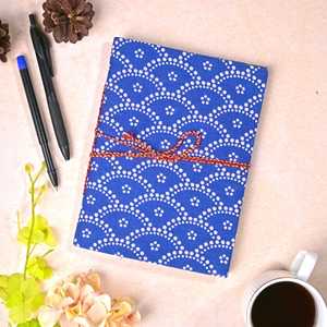 Cuaderno Artesanal de Papel Reciclado con Cubierta Estampada de 8x6 Pulgadas para Escribir y Dibujar - Product Image 1