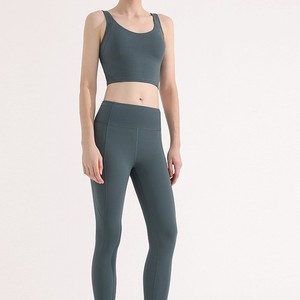 Combinaison de yoga avec logo personnalisé, vêtements de sport pour femmes, vêtements de sport sans couture, vêtements de fitness et de yoga, ensembles de yoga - Product Image 1