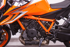 Super Offre 2025 – Ventes Abordables KTM SUPER DUKE 1390 R EVO – Nouvelles Motos Prêtes à l'Expédition - Product Image 4