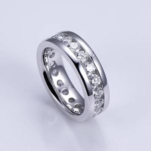 Bague éternelle authentique en moissanite et diamant rond, unisexe, en argent 925 original, cadeau de mariage surprise pour partenaire - Product Image 1
