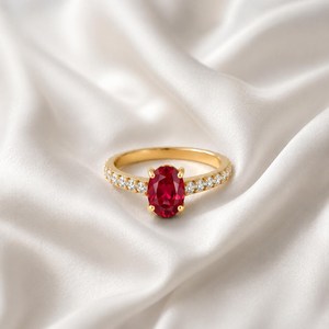 Bague en rubis rouge naturel, taille ovale, faite à la main, en argent sterling 925, plaqué or 18 carats, pavé de CZ, bague de fiançailles, bague de promesse, cadeau pour elle - Product Image 4