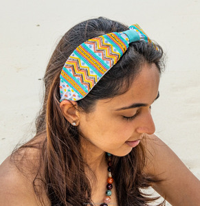 Diadema bordada con cuentas geométricas para niños, accesorio para el cabello hecho a mano para mujer, diadema acolchada ancha con patrón amarillo verde azul 2025 - Product Image 4