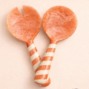 Juego de 2 mini cucharas de resina personalizables para ensalada, para pedidos al por mayor, suministros para restaurantes y catering, con acabado premium y diseño elegante. - Product Image 1