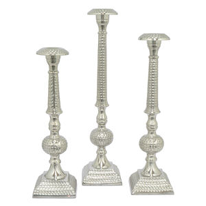 Support de bougie conique minimaliste en argent, bougeoir en métal, centre de table contemporain, décoration pour la maison et les événements, porte-bougies - Product Image 3