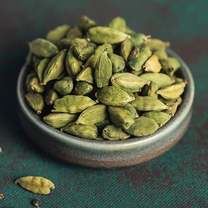 Cardamomo Verde Indio de Calidad de Exportación, Especia Premium Entera para Uso Culinario, Procesamiento de Alimentos y Suministro al por Mayor - Product Image 4