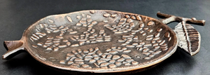 High-quality Aluminum Serving <b>tray</b> with Deep Interiors and Smooth Edges Perfect for Serving <b>Large</b> Portions at Family Gatherings - Product Image 3