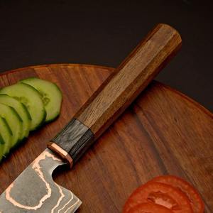 Couteau de chef artisanal en acier damas cuivré avec manche en bois, couteau de cuisine professionnel pour la vente en gros, OEM et marque privée - Product Image 5