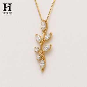 Elegante Collar con Colgante de Hoja Botánica y Diamantes, Chapado en Oro de 14k, Colgante de Vid con Corte Marquesa para Mujer, Joyería Fina Inspirada en la Naturaleza - Product Image 2
