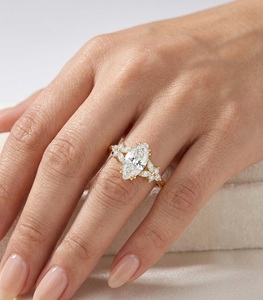 แหวนหมั้นทรงมาร์คีส์สำหรับผู้หญิง ชุบทอง 14K ประดับเพชรเลี้ยงในห้องปฏิบัติการ ดีไซน์ดอกไม้ แหวนเจ้าสาวลายใบไม้แบบวินเทจ ของขวัญวันครบรอบ - Product Image 2