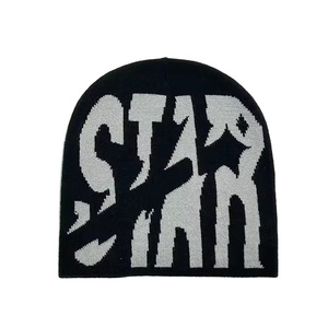 Gorro de Invierno Unisex con Letra de Estrella Roja, Estilo Casual, 100% Acrílico, Tejido por Computadora, 56-58CM, Estilo Urbano - Product Image 2