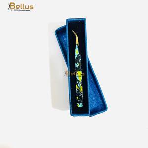 Pinzas Profesionales Curvas para Volumen de Pestañas, de Acero Inoxidable con Recubrimiento de Color, Punta Suave, Herramienta para Extensión de Pestañas - Product Image 4