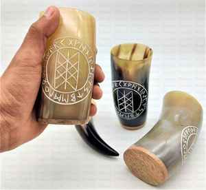 Verre à shot artisanal en corne de buffle polie, écologique, gravé sur mesure, naturel, style viking, pour Noël, style antique - Product Image 5