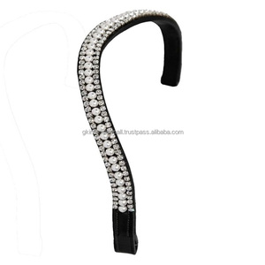 Banda Frontal para Caballo de Cuero Inglés Negro con Forma Curva Decorativa con Cristales Transparentes y Perlas, en Oferta - Product Image 3