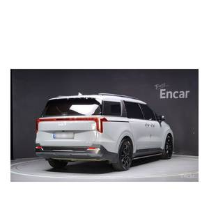 Kia Carnival HEV 2024 de 9 Plazas con Asientos de Cuero, Caja de Cambios Automática, Cámara Trasera, 14,850 km, Color Gris Grafito - Product Image 2