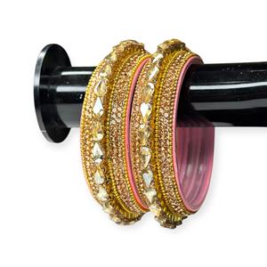 Juego de Brazaletes Acrílicos Rojos Transparentes de Alta Calidad con Borde de Perlas y Baño de Oro, Modernos para Bodas y Fiestas, Precio al por Mayor - Product Image 3