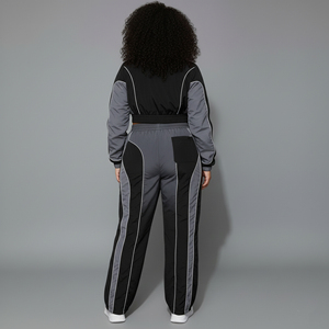 Vêtements de sport pour femmes en nylon 100% personnalisés avec logo imprimé en sérigraphie, ensemble 2 pièces streetwear bicolore, confortable et respirant - Product Image 2