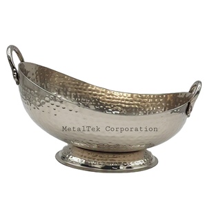 Silver Hammered Aluminum Decorative Bowl Luxury Metal Centerpiece Serving Tray Pedestal Fruit Bowl Modern Home Wedding Tableware - Product Image 1