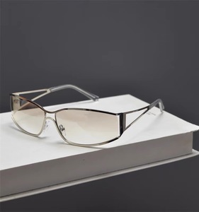 European American Unisex Fashion Metal Sunglasses White UV400 Y2K Spice Girls Personality Luxury - Product Image 5