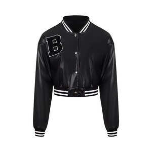 Chaqueta Varsity Roja para Mujer, de Gamuza Tejida, de Secado Rápido, con Cuello Alto y Cierre de Cremallera - Product Image 2