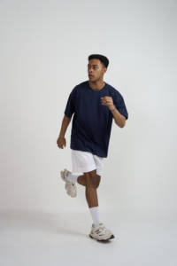 Thumb Premium - Camiseta de algodón de alta gama para hombre, estilo urbano, 200-220 GSM, corte holgado, camiseta básica - Product Image 4